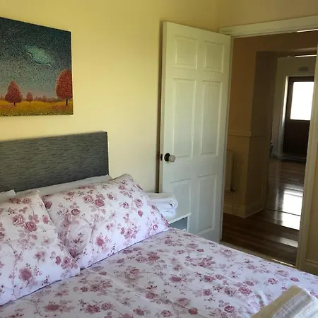 Greenland's House Apartment Ballina (Mayo)